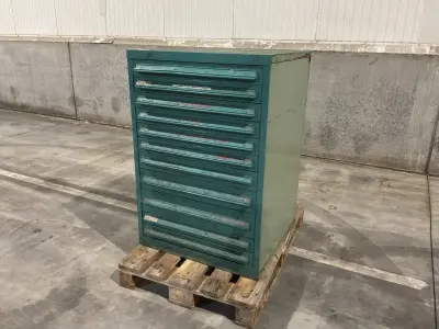Lista Industriële metalen ladekast – kavel bij Dome Auctions, Depot Deinze