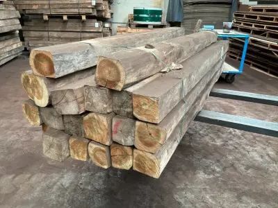Balken in Teak hout (20x) – kavel bij Dome Auctions, Depot Deinze
