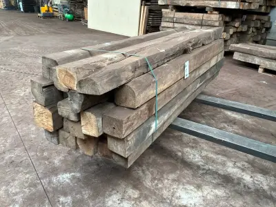 Balken in Teak hout (22x) – kavel bij Dome Auctions, Depot Deinze