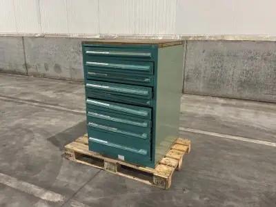 Lista Industriële metalen ladekast – kavel bij Dome Auctions, Depot Deinze