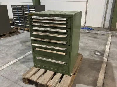 Lista Industriële metalen ladekast – kavel bij Dome Auctions, Depot Deinze