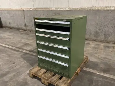 Industriële metalen ladekast – kavel bij Dome Auctions, Depot Deinze