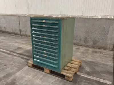 Lista Industriële metalen ladekast – kavel bij Dome Auctions, Depot Deinze