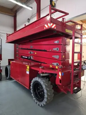 Holland Lift Scherenbühne HL 190 E 20, Bj. 2016, Stunden: ca. 515 – kavel bij Oechsler Industrieverwertung, Waghäusel-Wiesental