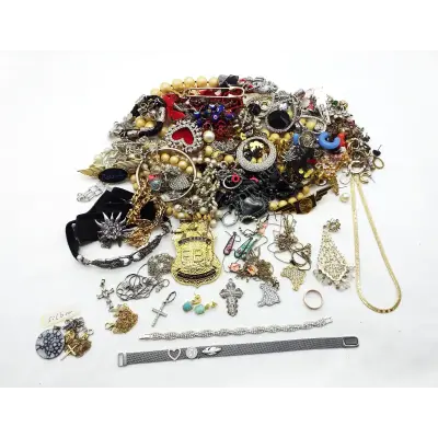 Posten Modeschmuck – kavel bij Luedtke Versteigerungen, Berlin