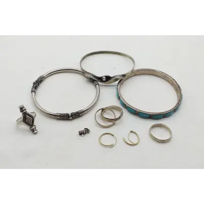 Posten Silberschmuck 1 Teil gestempelt 1 Teil nicht gestempelt – kavel bij Luedtke Versteigerungen, Berlin