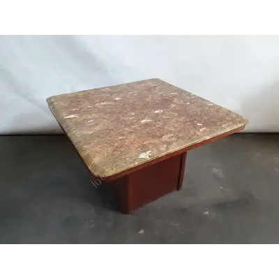 Tisch mit Marmorplatte 70 x70cm – kavel bij Luedtke Versteigerungen, Berlin