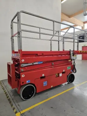 Airo Scherenbühne Elektro X8 EN | Bj.: 2015 | Stunden: ca. 639 – kavel bij Oechsler Industrieverwertung, Waghäusel-Wiesental