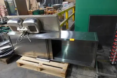 Inox kast – kavel bij Openbare Verkopen, Wielsbeke