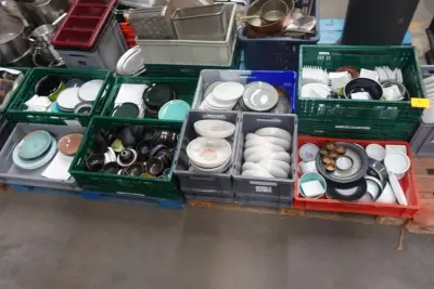 2x Pallet diverse borden – kavel bij Openbare Verkopen, Wielsbeke