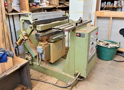 1985 Lino Busellato Unibohr 2000 Meerspillige boor-/deuvelmachine – kavel bij Dome Auctions, Dentergem