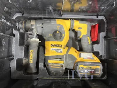 Akku-Bohrhammer DEWALT DCH333 – kavel bij IVG, Olfen