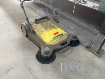 Mitgeh-Kehrmaschine KÄRCHER – kavel bij IVG, Olfen