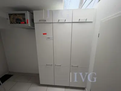 Schrank (weiß) – kavel bij IVG, Rödinghausen