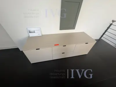 Dressoir – kavel bij IVG, Rödinghausen