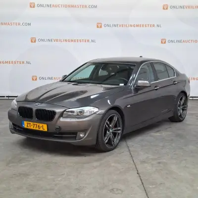 Personenauto, BMW, 5-serie, 523i High Executive, 2010 – kavel bij Domeinen Roerende Zaken, Soesterberg