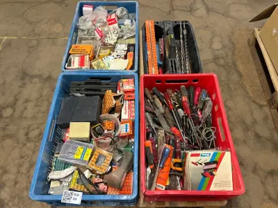 Partij handgereedschap en bouwmaterialen W.o. Hilti, Fisher, Ferm – kavel bij Onlineveilingmeester, Hoogeveen