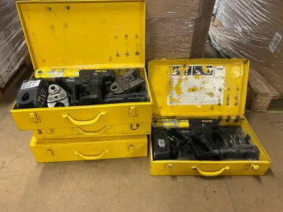 2x REMS accu-perstangen met persbekken, 4x metalen transportkoffers – kavel bij Onlineveilingmeester, Hoogeveen