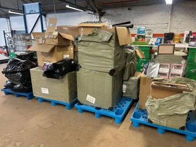 4x Pallet luxe sieradenboxen, -opbergers, -displays, paspoorthouders – kavel bij Onlineveilingmeester, Hoogeveen