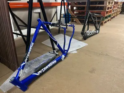 2x Fietsframe Kuota, InterSense – kavel bij Onlineveilingmeester, Hoogeveen