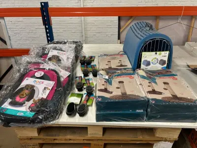 Ca. 21x Dierenaccessoires w.o. kattenkrabpaal, W.o. Linus – kavel bij Onlineveilingmeester, Hoogeveen