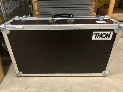 Transportkoffer Thon – kavel bij Onlineveilingmeester, Hoogeveen