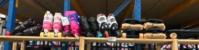 10x Skeelers, rolschaatsen en skateboard W.o. Uepai – kavel bij Onlineveilingmeester, Hoogeveen