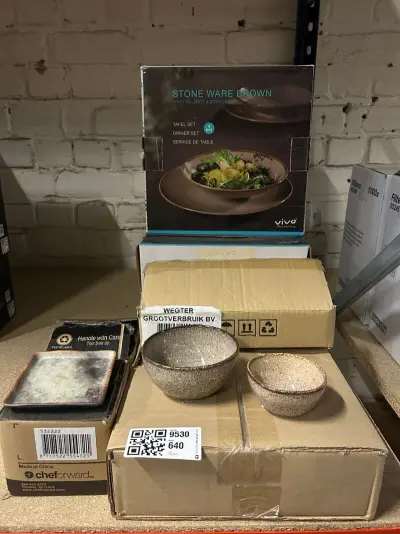 45x Servies W.o. Vivo, cheforward, lichtbruin – kavel bij Onlineveilingmeester, Hoogeveen