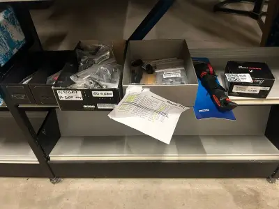 16x Racefiets onderdelen en accessoires W.o. Shimano, SRAM en Vittoria – kavel bij Onlineveilingmeester, Hoogeveen