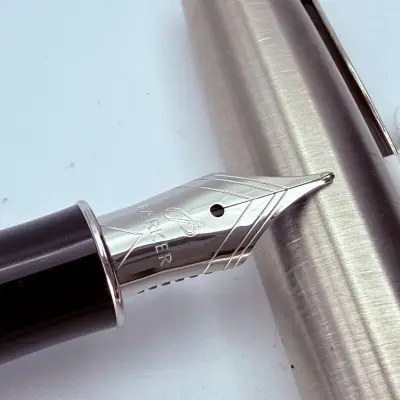 Parker Sonnet II Vulpen - F nib - NOS – kavel bij Onlineveilingmeester