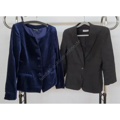 Blazer Laura Ashley Gr.36 + Blazer René Lezard Gr.36 – kavel bij Luedtke Versteigerungen, Berlin