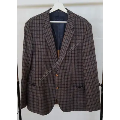 Herren-Blazer Tommy Hilfiger Tailored Gr. 54 + Anzugshose Digel Gr. 50 – kavel bij Luedtke Versteigerungen, Berlin