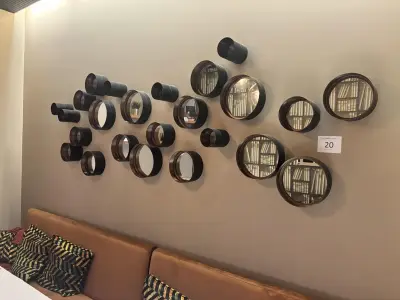 1 Lot Decoratieve Ronde Spiegeltjes "metal" – kavel bij Hammertime