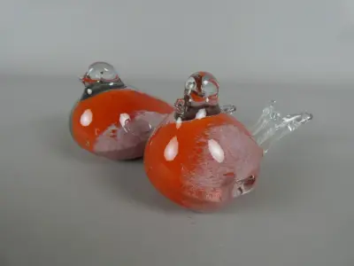 Set van 2 glazen vogelbeeldjes oranje – kavel bij De Kringwinkel, Diest