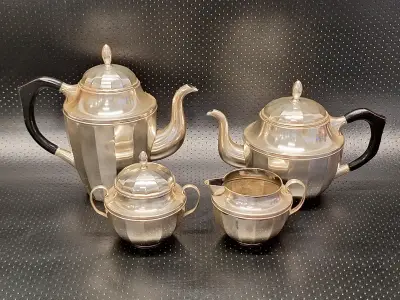 Verzilverd Art Deco-stijl koffie- en theeservies – kavel bij De Kringwinkel, Gent