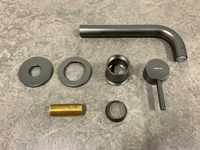 Nobili afdekset wastafelkraan uitloop 20cm London Grey – kavel bij XL Auctions