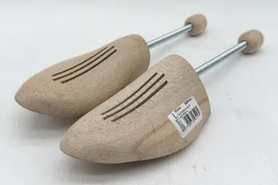 GAT Retail GmbH: Markenschuhe & Schuhzubehör – veiling bij Aurena