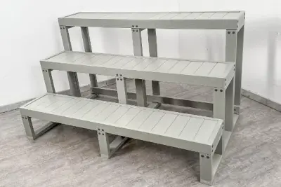 Pooltreppen und Abdeckung – veiling bij Aurena, Leoben