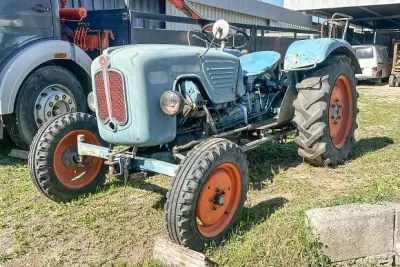 Landwirtschaftlicher Fuhrpark und Maschinen – veiling bij Aurena, Langenlois