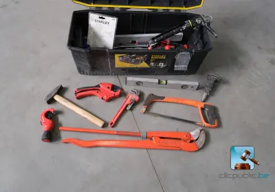 Toolboxen met inhoud – kavel bij Clicpublic, Nivelles