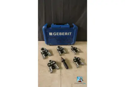 Set van krimptangen – kavel bij Clicpublic, Nivelles