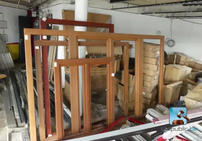 Set houten frames – kavel bij Clicpublic, Péronnes