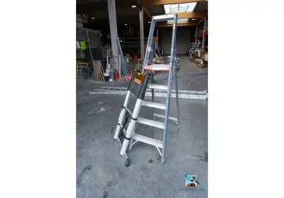 Set van ladders – kavel bij Clicpublic, Charleroi