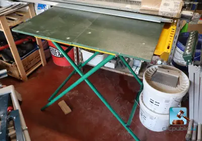 Inklapbare werktafel – kavel bij Clicpublic, Robelmont