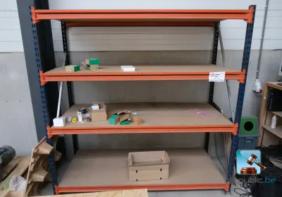 Rek met inhoud – kavel bij Clicpublic, Verviers