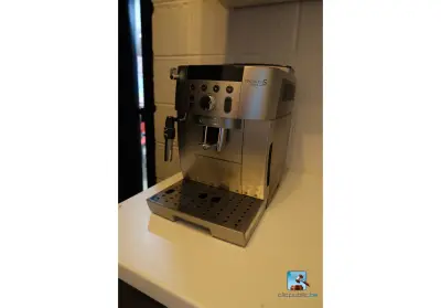 Koffiezetapparaat – kavel bij Clicpublic, Presles