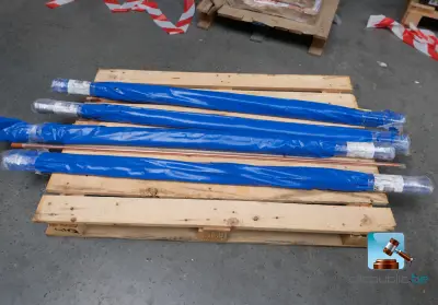 Set koperen buizen – kavel bij Clicpublic, Charleroi