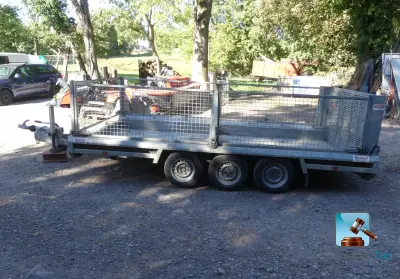 Drie-assige aanhangwagen – foto 2 – kavel bij Clicpublic, Lobbes