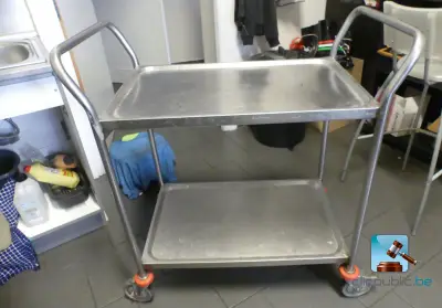 Roestvrij stalen dressoir – kavel bij Clicpublic