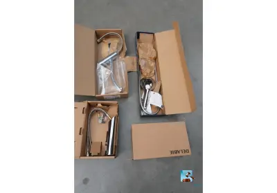 Set accessoires voor sanitair – kavel bij Clicpublic, Charleroi